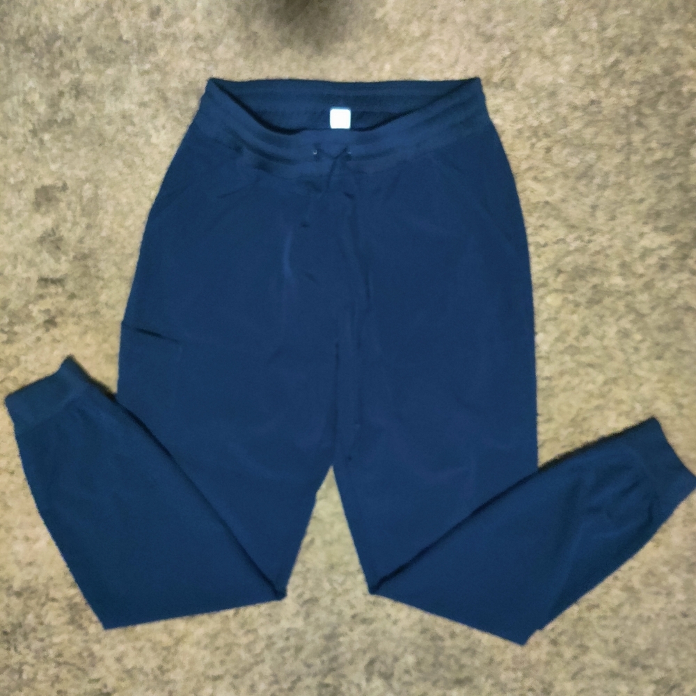Maevn jogger scrub pants navy in size small